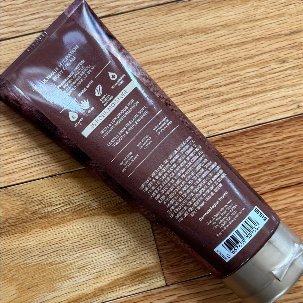 Bath & Body Works Whipped Honey & Vanilla Body Cream - Rich Brown